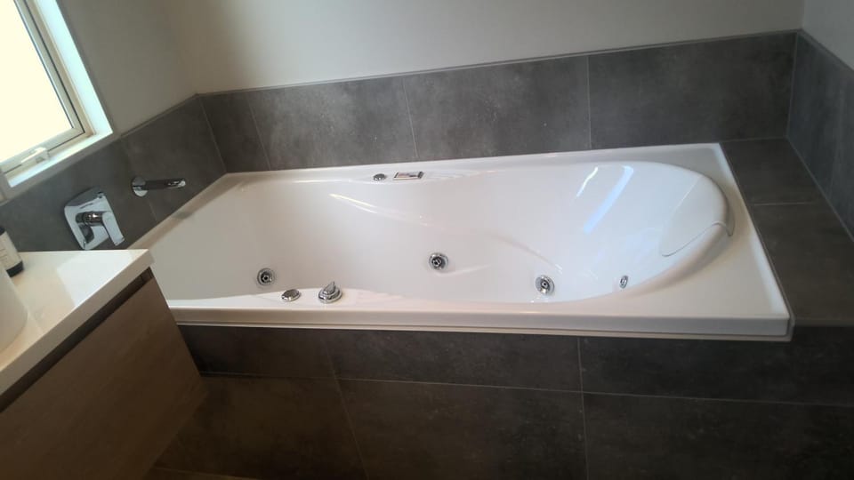Bathroom, Bath