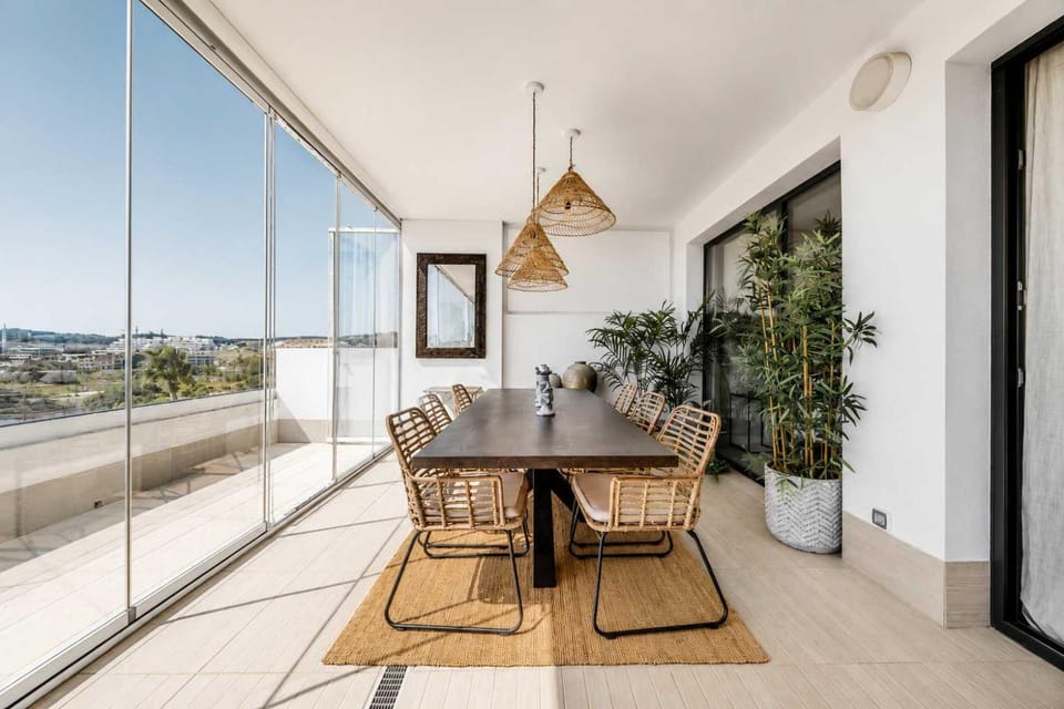 Las Olas Luxurious Retreat Estepona Apartment in Costa del Sol