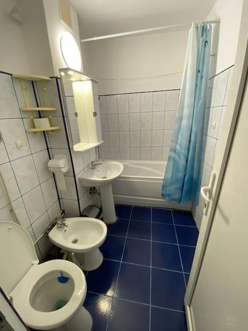 Apartament spațios situat central Apartment in Constanta
