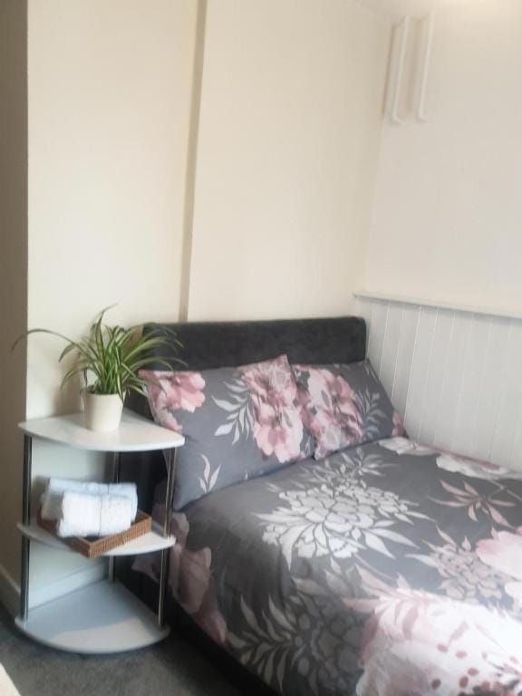 Sweet Dreams Bed and Breakfast in Luton