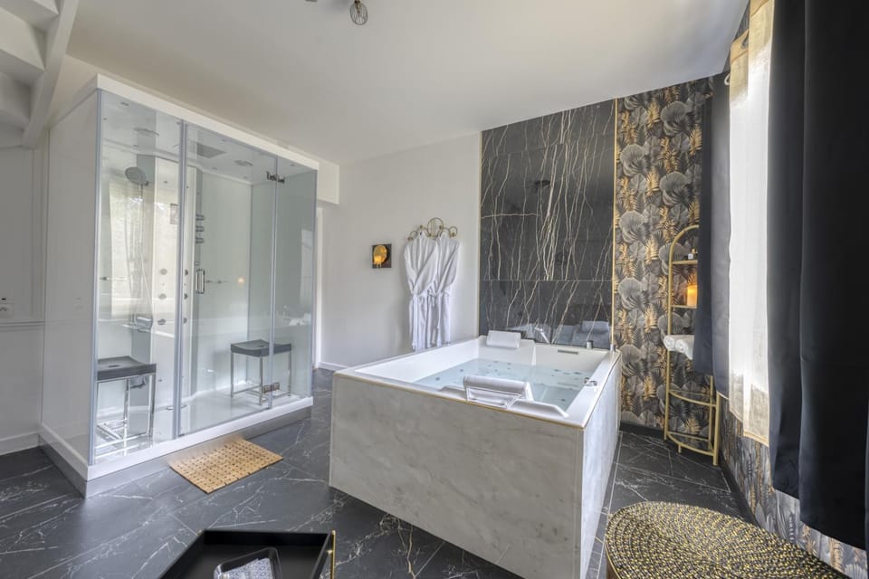 Suite 90m2 avec Jacuzzi jardin Proche Paris CDG Apartment in Île-de-France