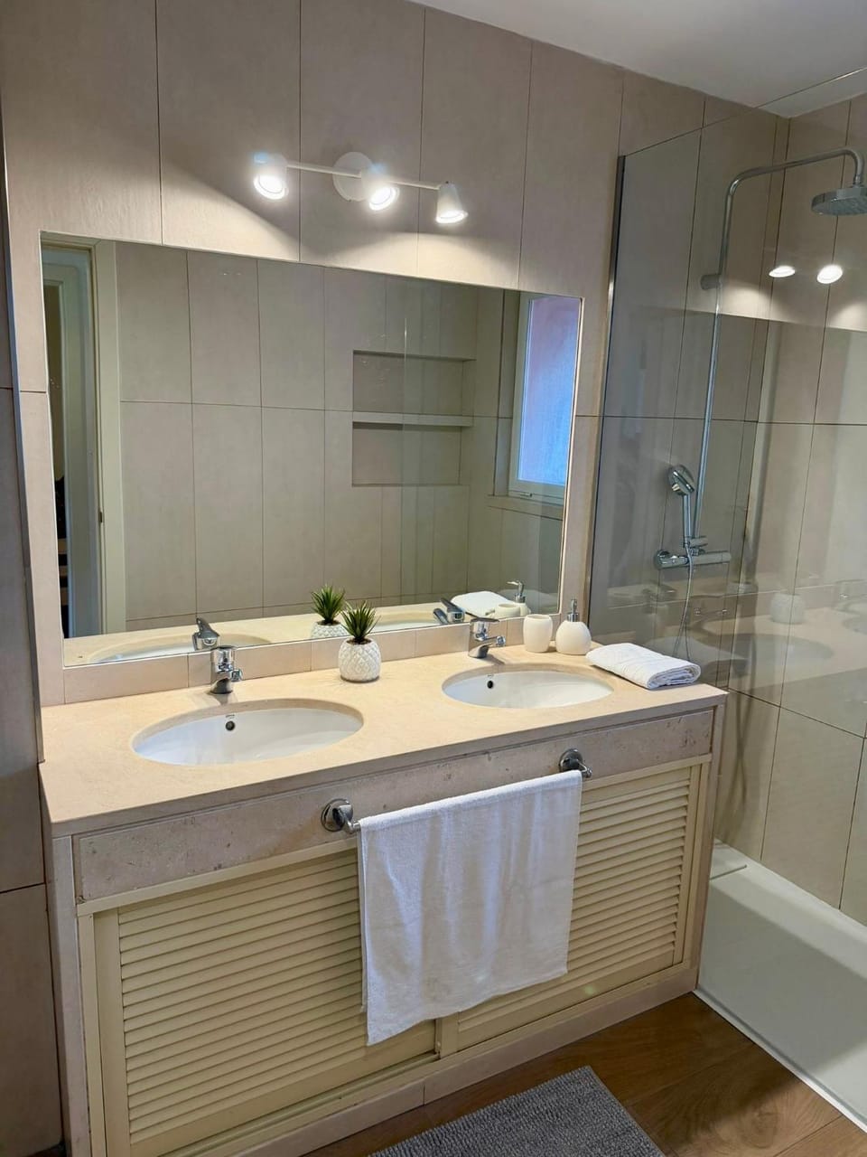 Caparica Golf & Beach Accomodation Apartment in Setubal District