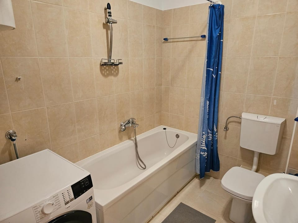 Toilet, Bathroom, Bath