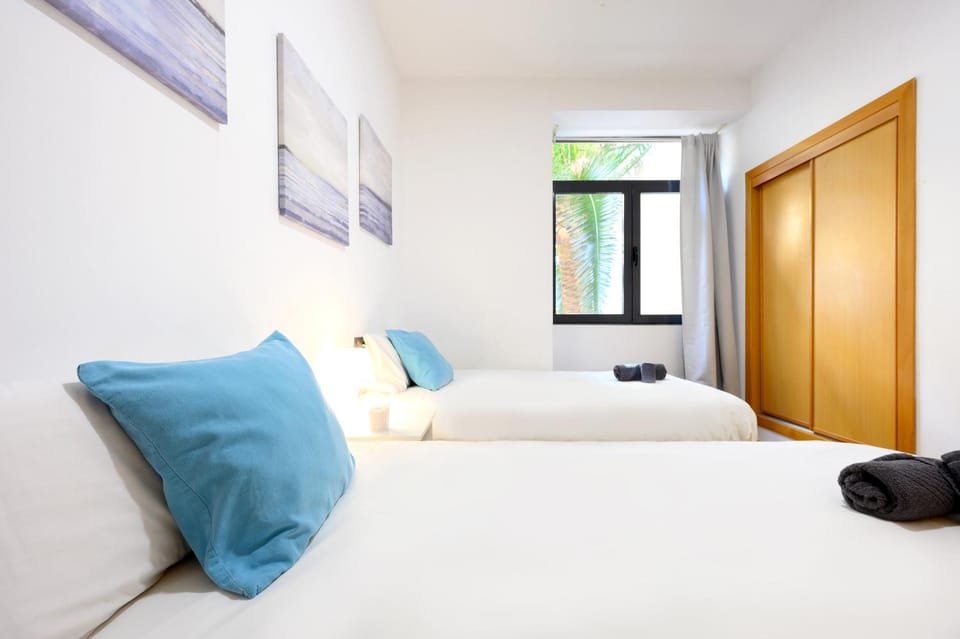 Bed, Photo of the whole room, Bedroom, towels, wardrobe