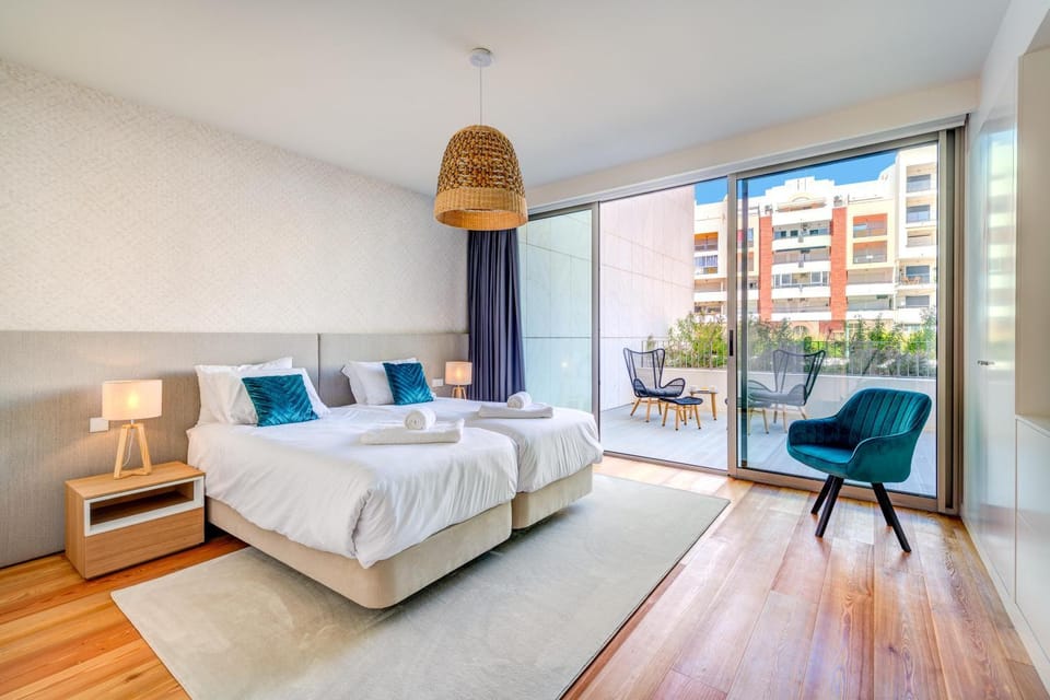 Bed, Balcony/Terrace, Photo of the whole room, Bedroom, towels