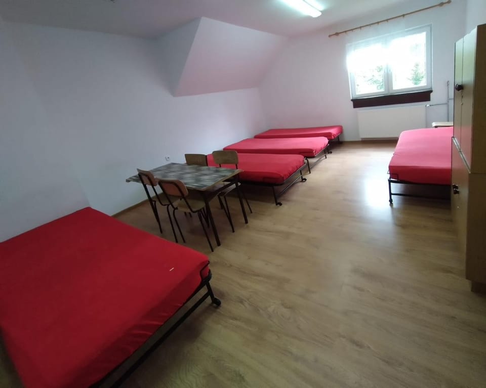 Szkolne Schronisko Młodzieżowe w Wetlinie Hostel in Slovakia