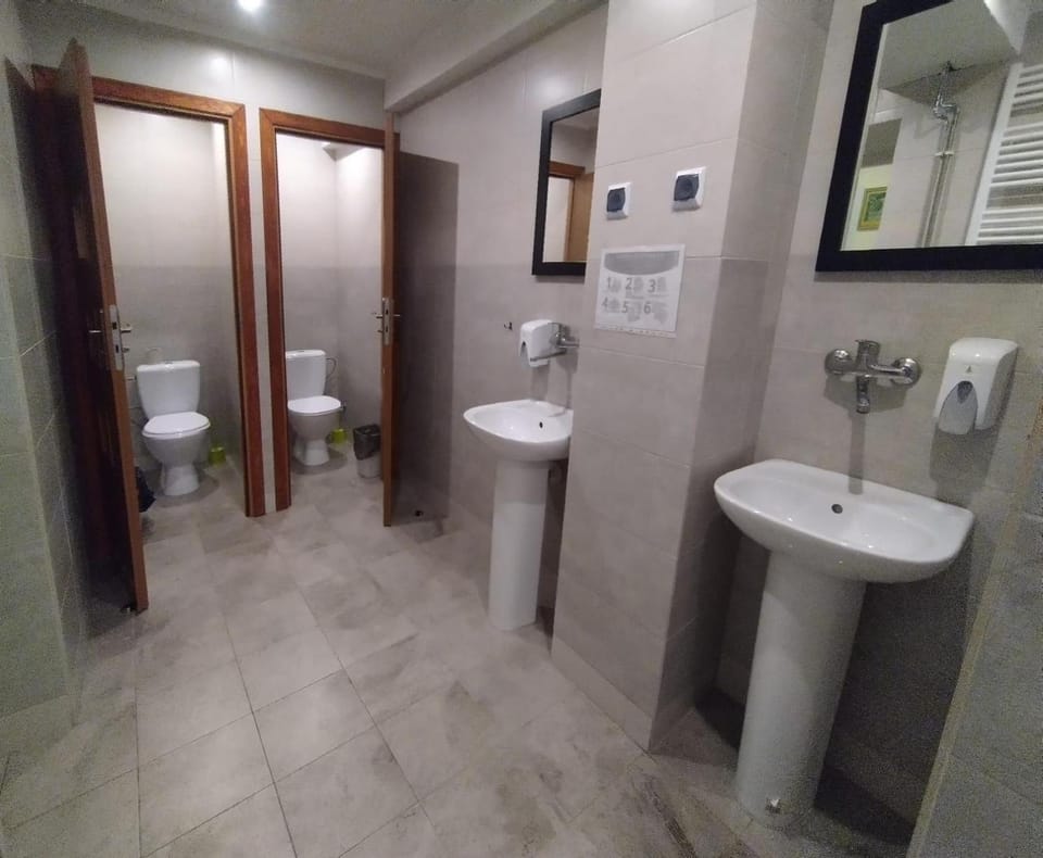 Szkolne Schronisko Młodzieżowe w Wetlinie Hostel in Slovakia
