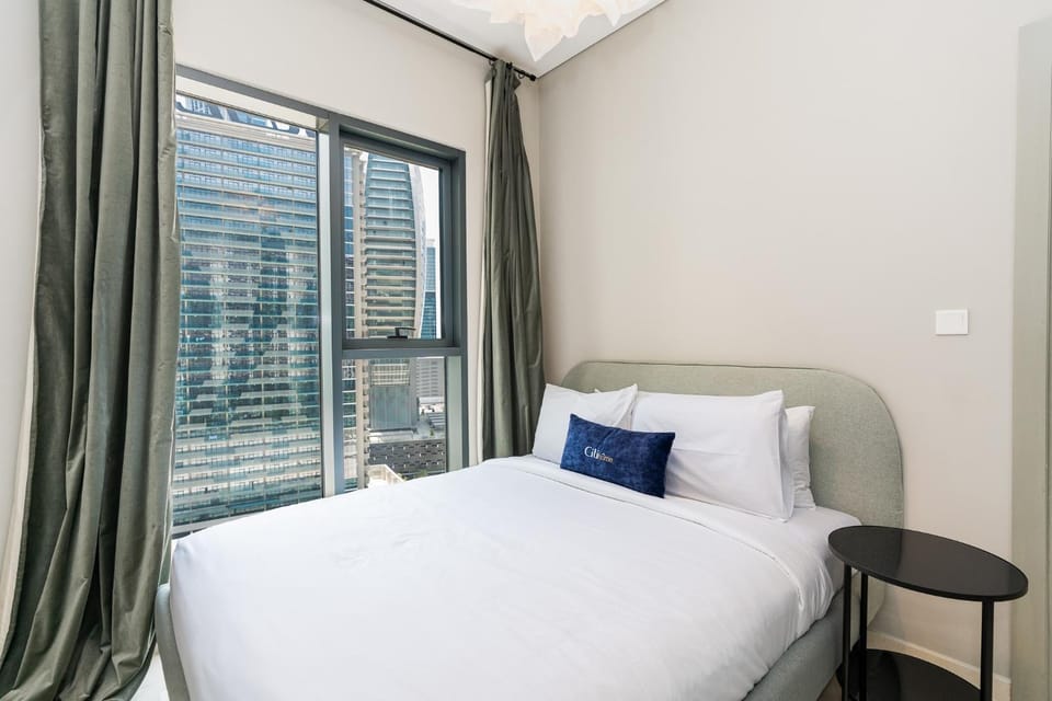 Bed, View (from property/room), Photo of the whole room, Bedroom