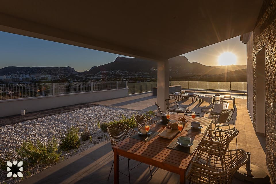 Villa Alegranza by Abahana Villas Villa in Calp