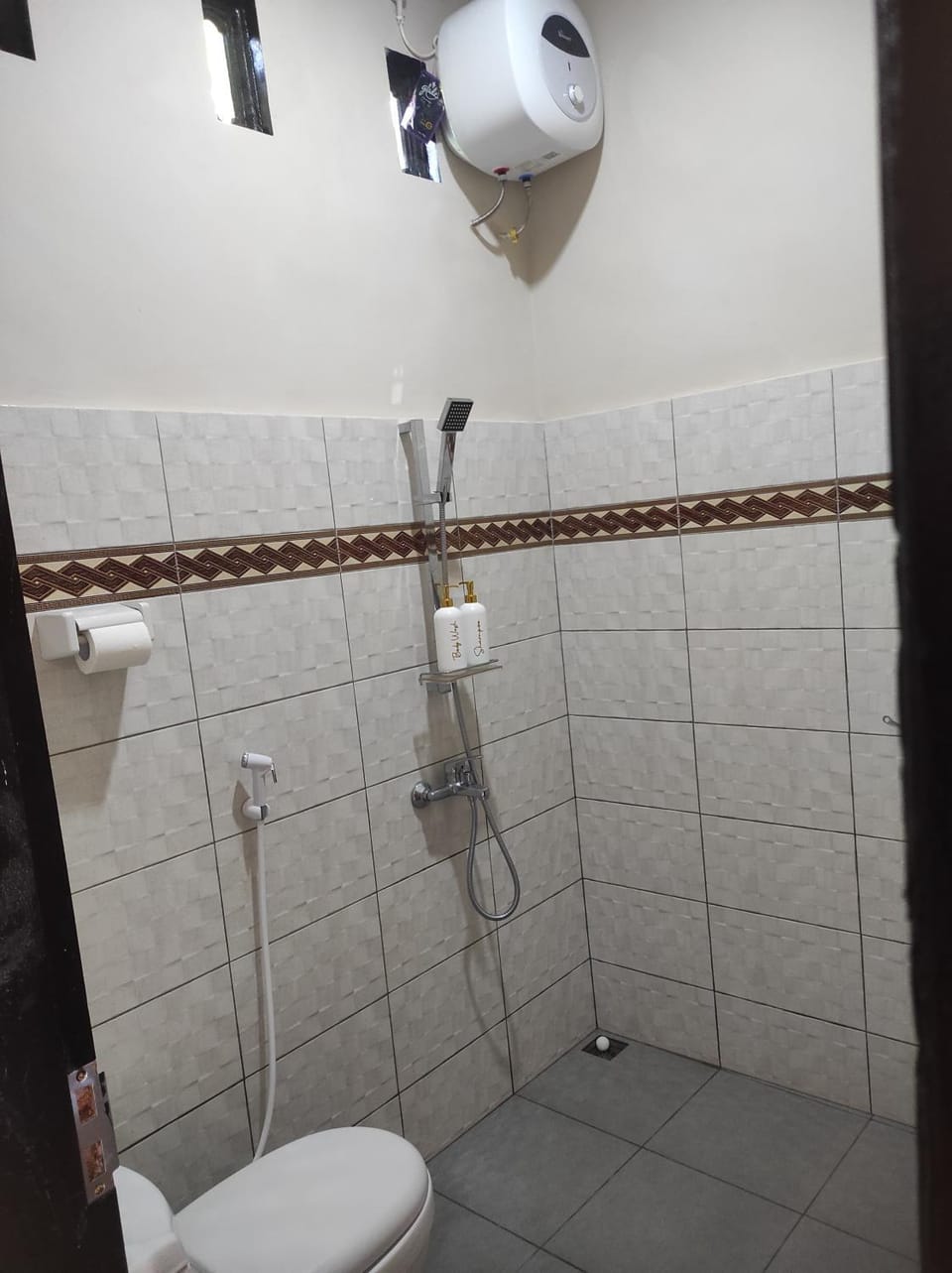 Shower, Toilet, Bathroom