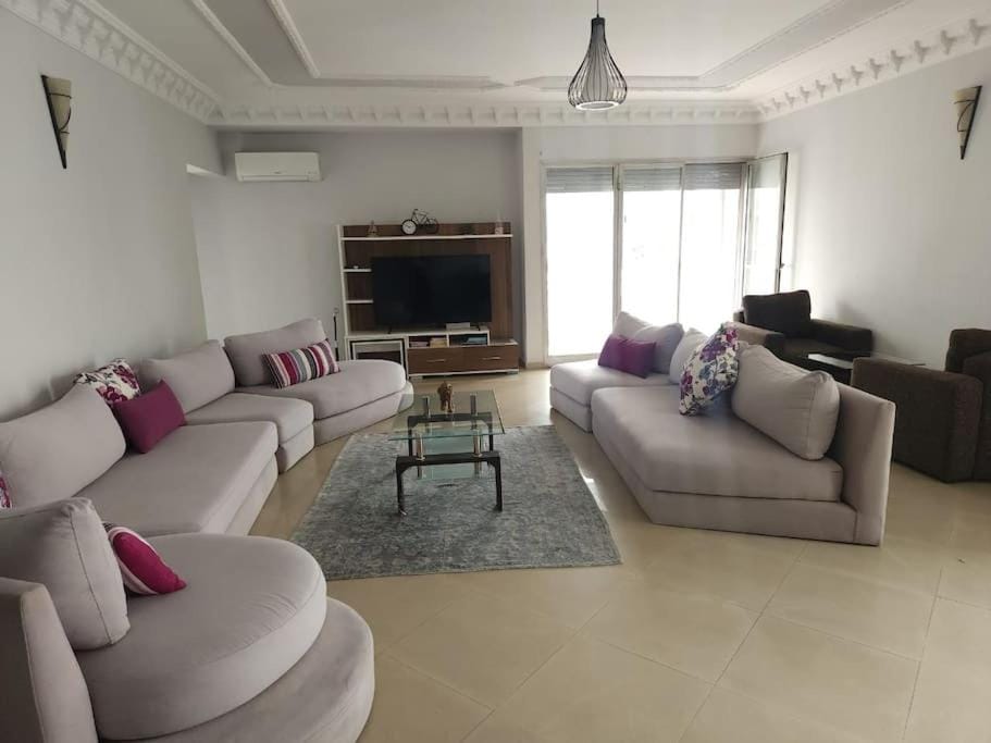 TV and multimedia, Living room, air conditioner