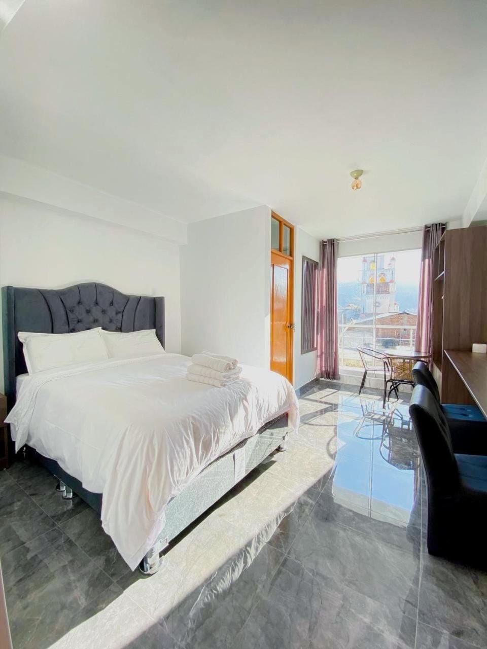 Bed, TV and multimedia, Living room, Photo of the whole room, Bedroom