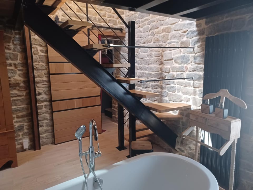 Chambre la cozanne Bed and Breakfast in Bourgogne-Franche-Comté