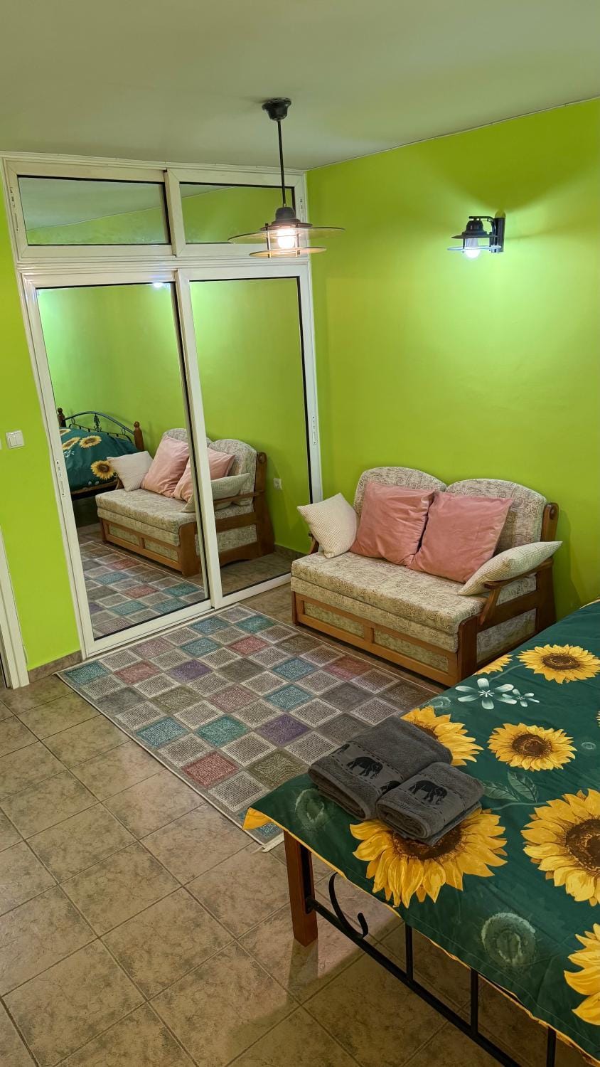 Aurora Sea Breeze Apartment in Burgas
