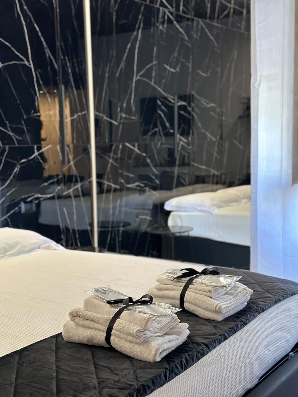 Milan Hub Private SPA Apartment in Milan