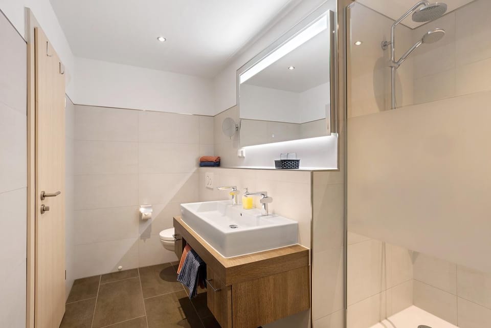 Bathroom, Living room