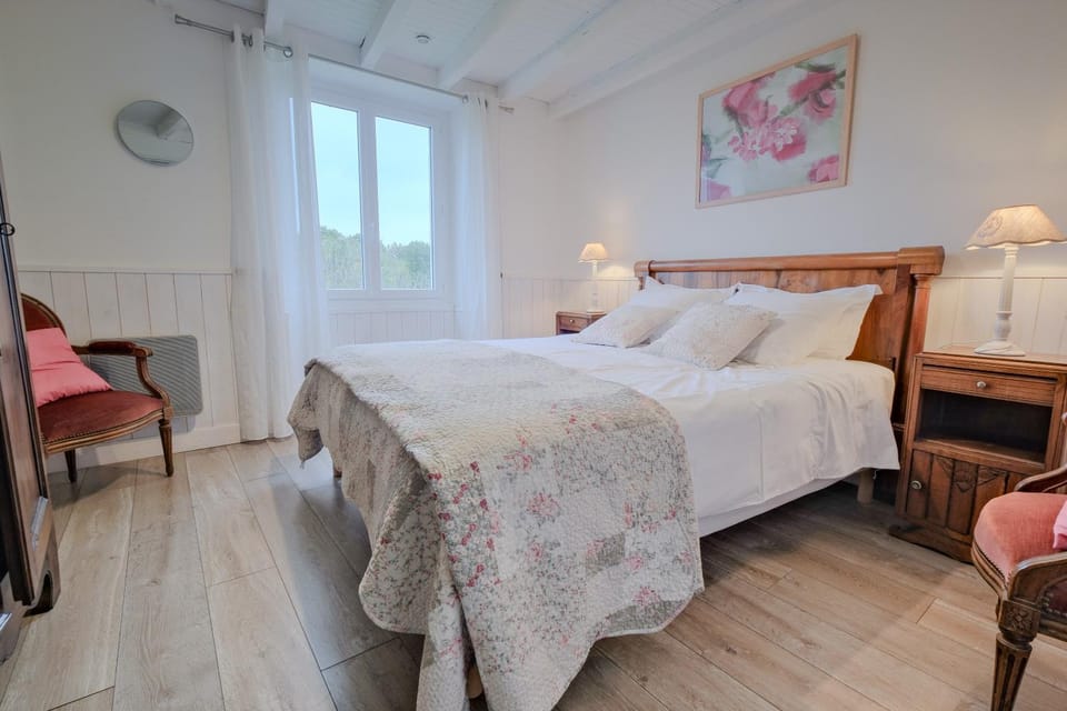 Living room, Bedroom