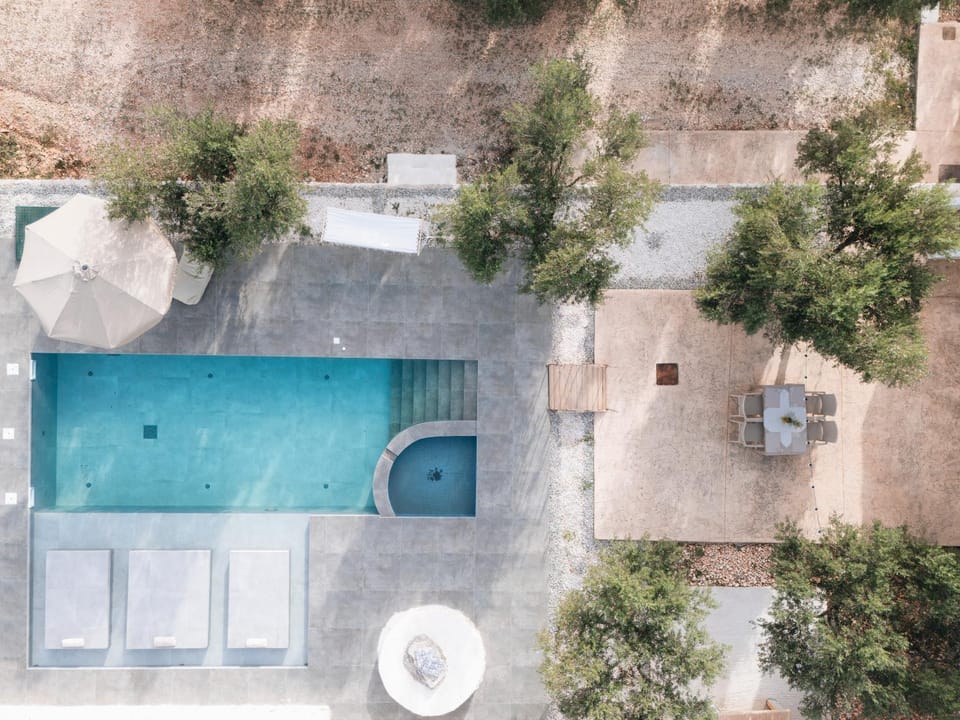 Natural landscape, Bird's eye view, Pool view, Swimming pool, sunbed