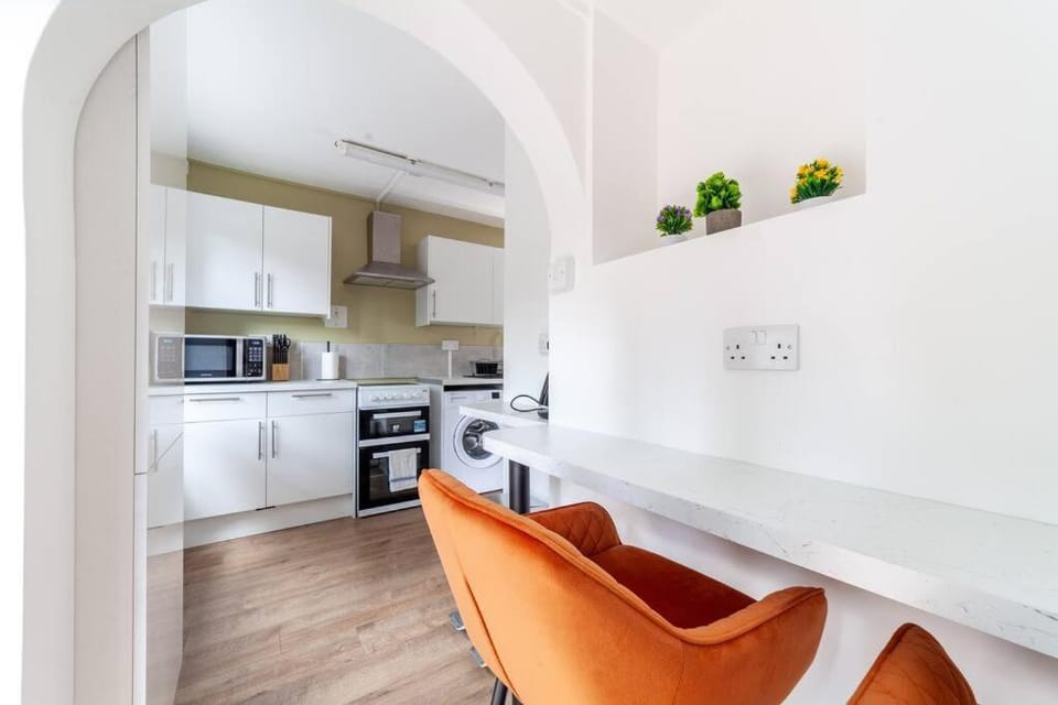 Modern 3BR Escape in Prime London Spot Apartment in City of Westminster