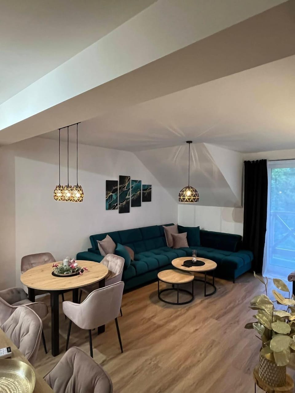 Living room, Seating area, Dining area