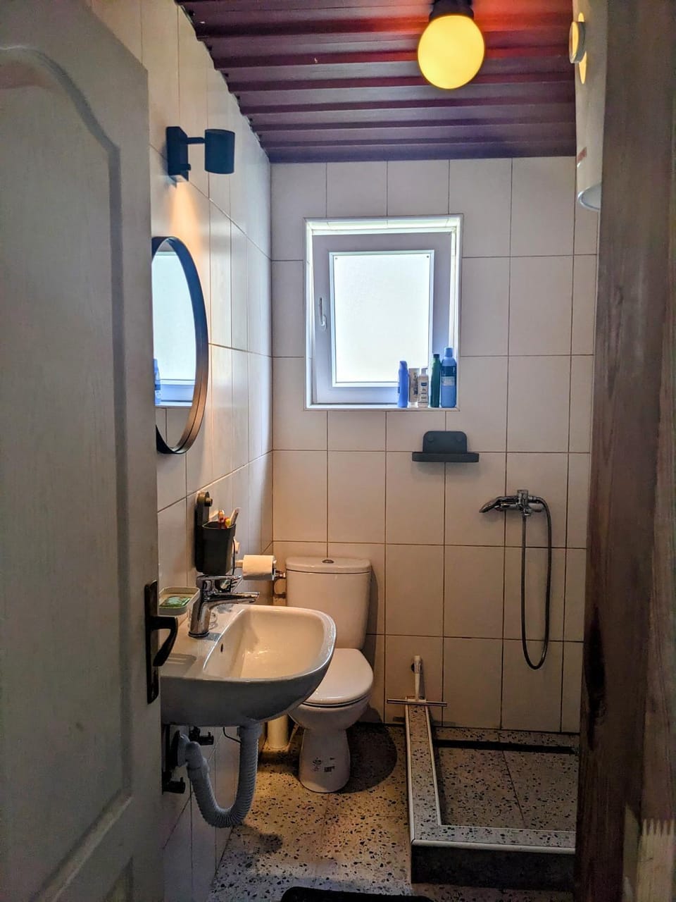 Shower, Toilet, Bathroom