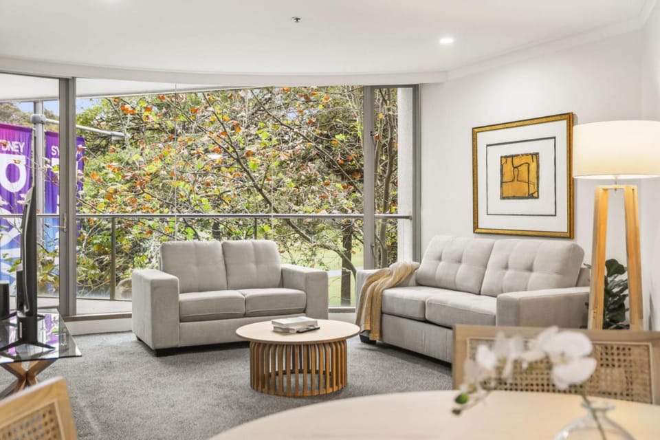 Luxurious Apartment only 250m Walk To Opera House Apartment in Sydney