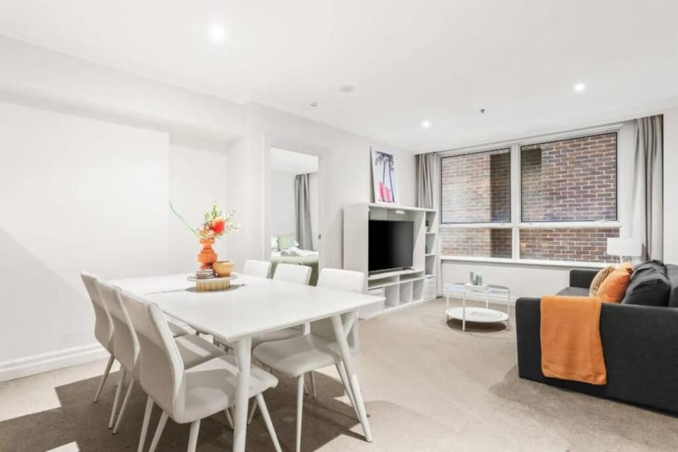 TV and multimedia, Living room, Dining area