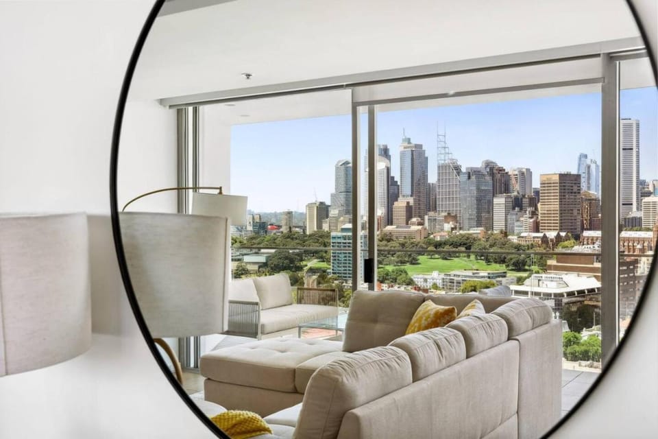 Stylish Double Storey Apt and Harbour Bridge Views Apartment in Sydney