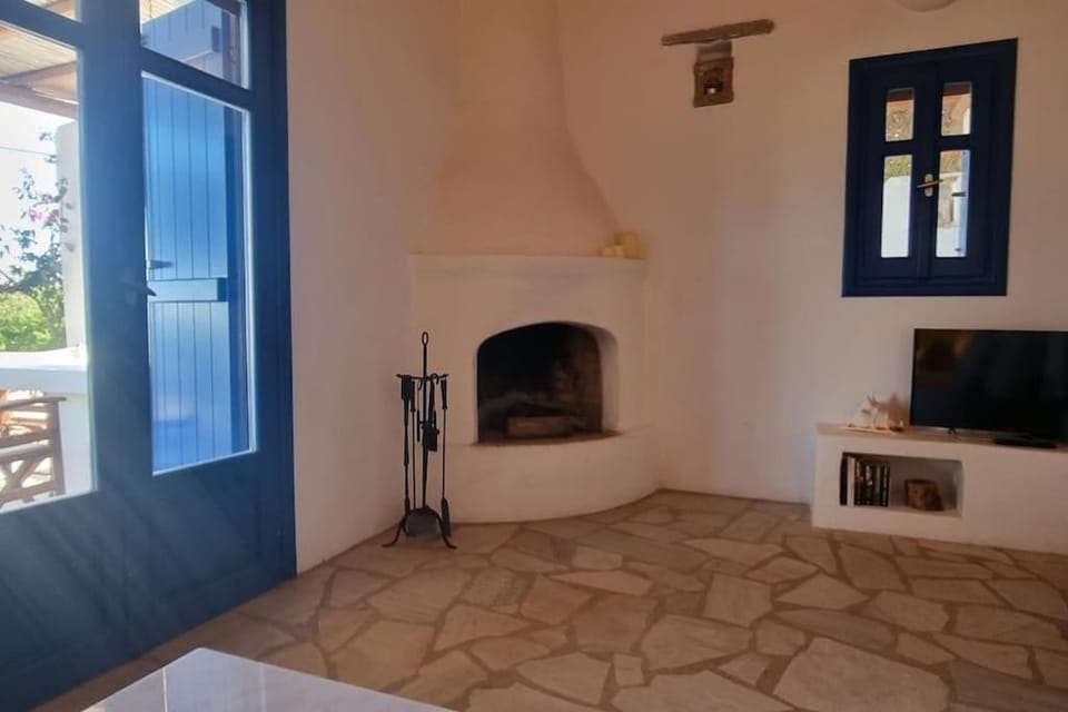 Villa Kalliopi Ambelas Paros House in Paros, Greece