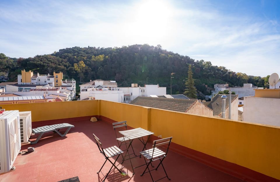 Property building, Balcony/Terrace