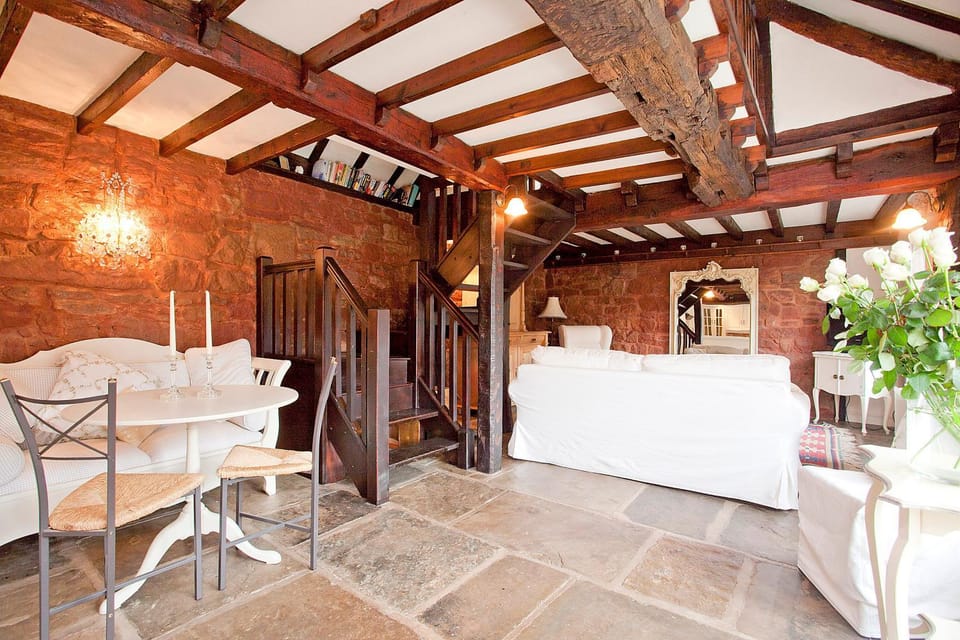 Seating area, Dining area