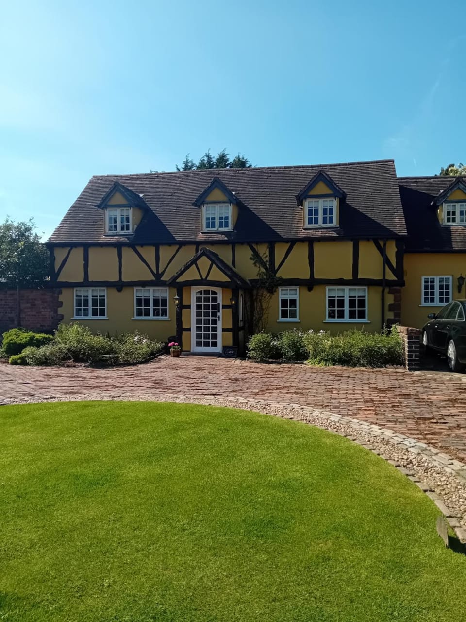 Property building, Day