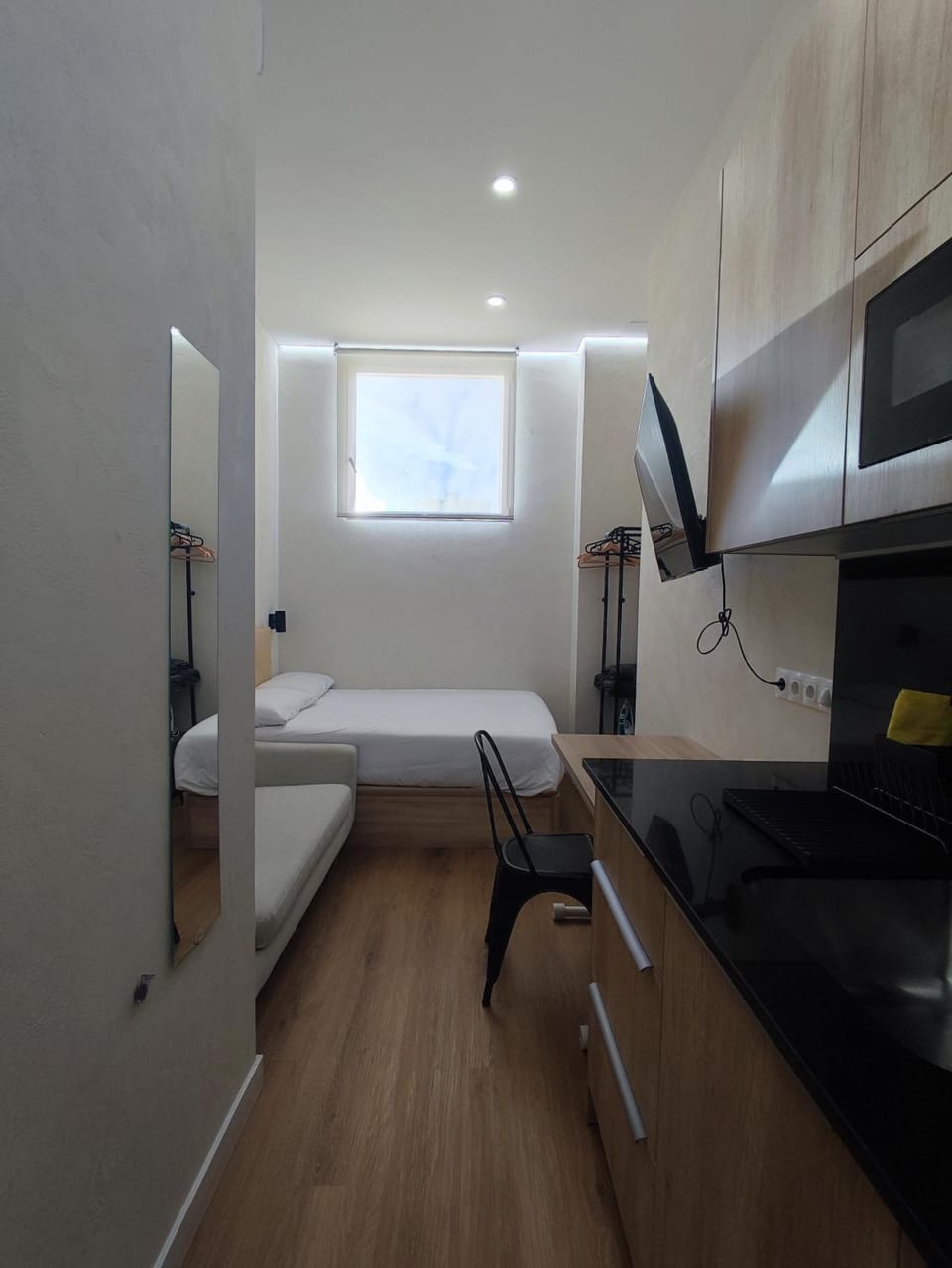 Bed, TV and multimedia, Kitchen or kitchenette, Photo of the whole room