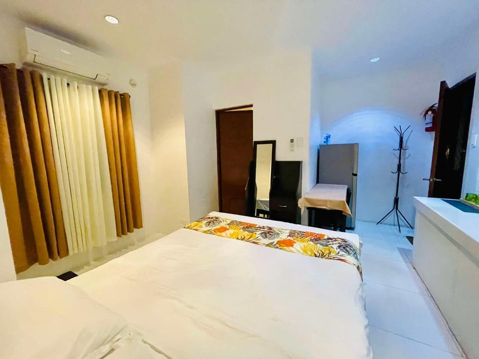 Mont Ville Guesthouse Bed and Breakfast in Bicol