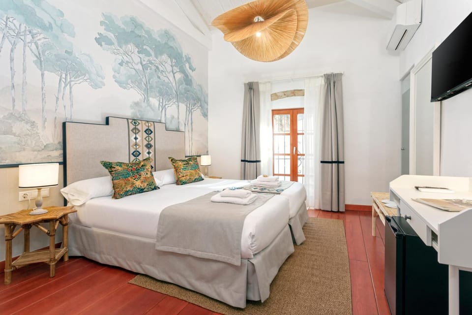 CSE The Old House Marbella Bed and Breakfast in Marbella