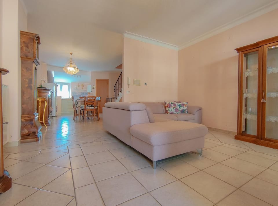 Accogliente & Spaziosa by Host Hero Apartment in Civitanova Marche