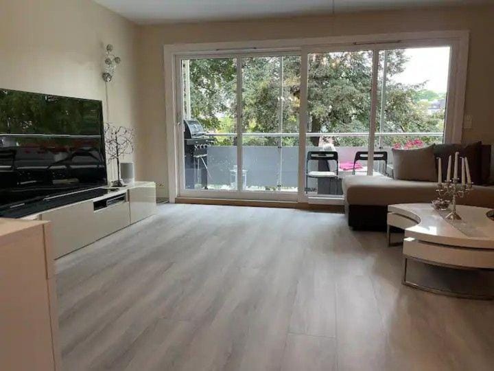 Privat rom med dobbeltseng sentralt på grunerløkka Vacation rental in Oslo