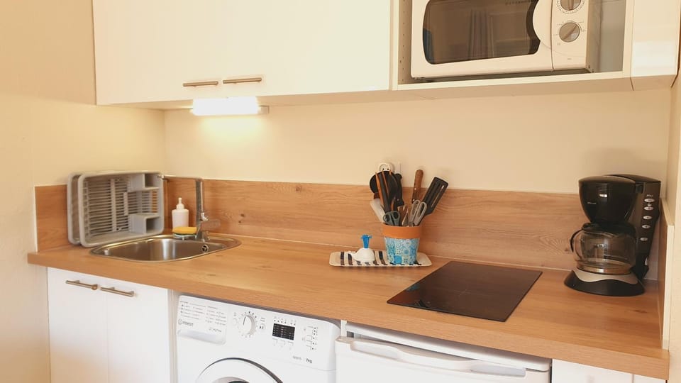 Coffee/tea facilities, Kitchen or kitchenette, toaster