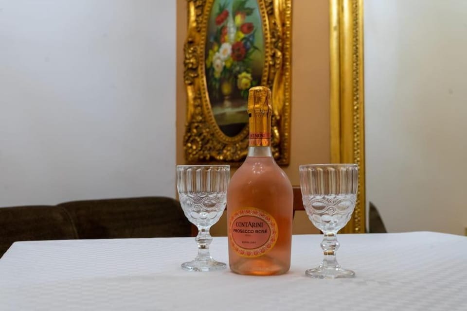 Elegant Apartment in the Heart of Taranto w WiFi Apartment in Province of Taranto