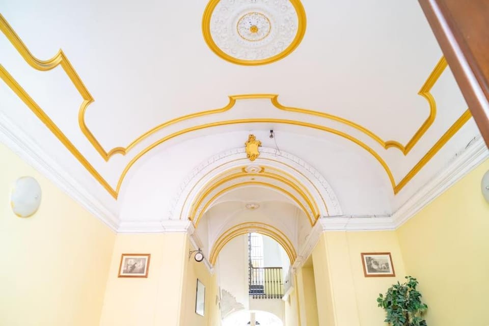 Elegant Apartment in the Heart of Taranto w WiFi Apartment in Province of Taranto