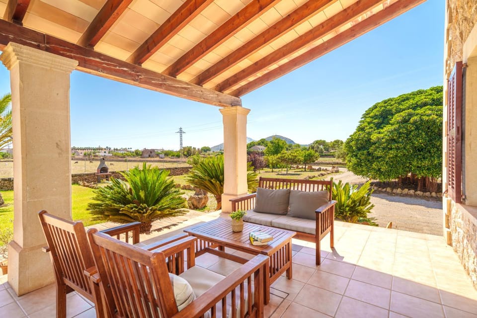 Natural landscape, Living room, Seating area, Garden view