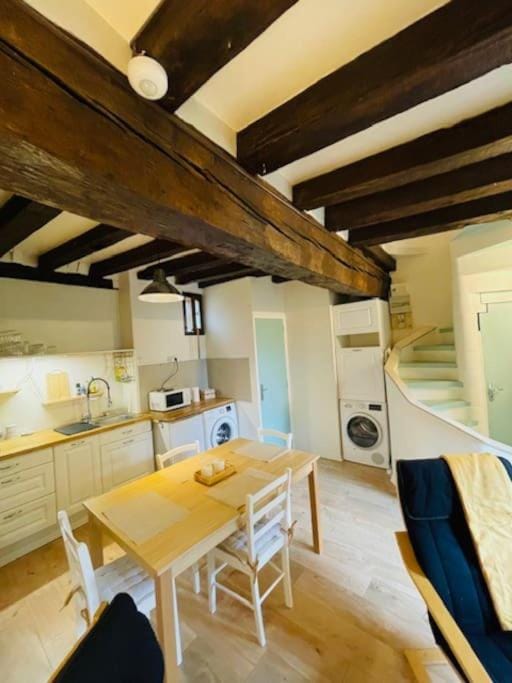 Duplex Cité Plantagenêt - 2 Voyageurs - WIFI Apartment in Le Mans