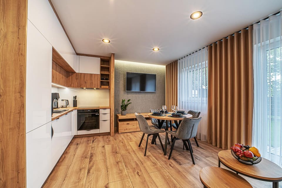 Apartament Labradoryt, klimatyzacja, parking priv Apartment in Lower Silesian Voivodeship