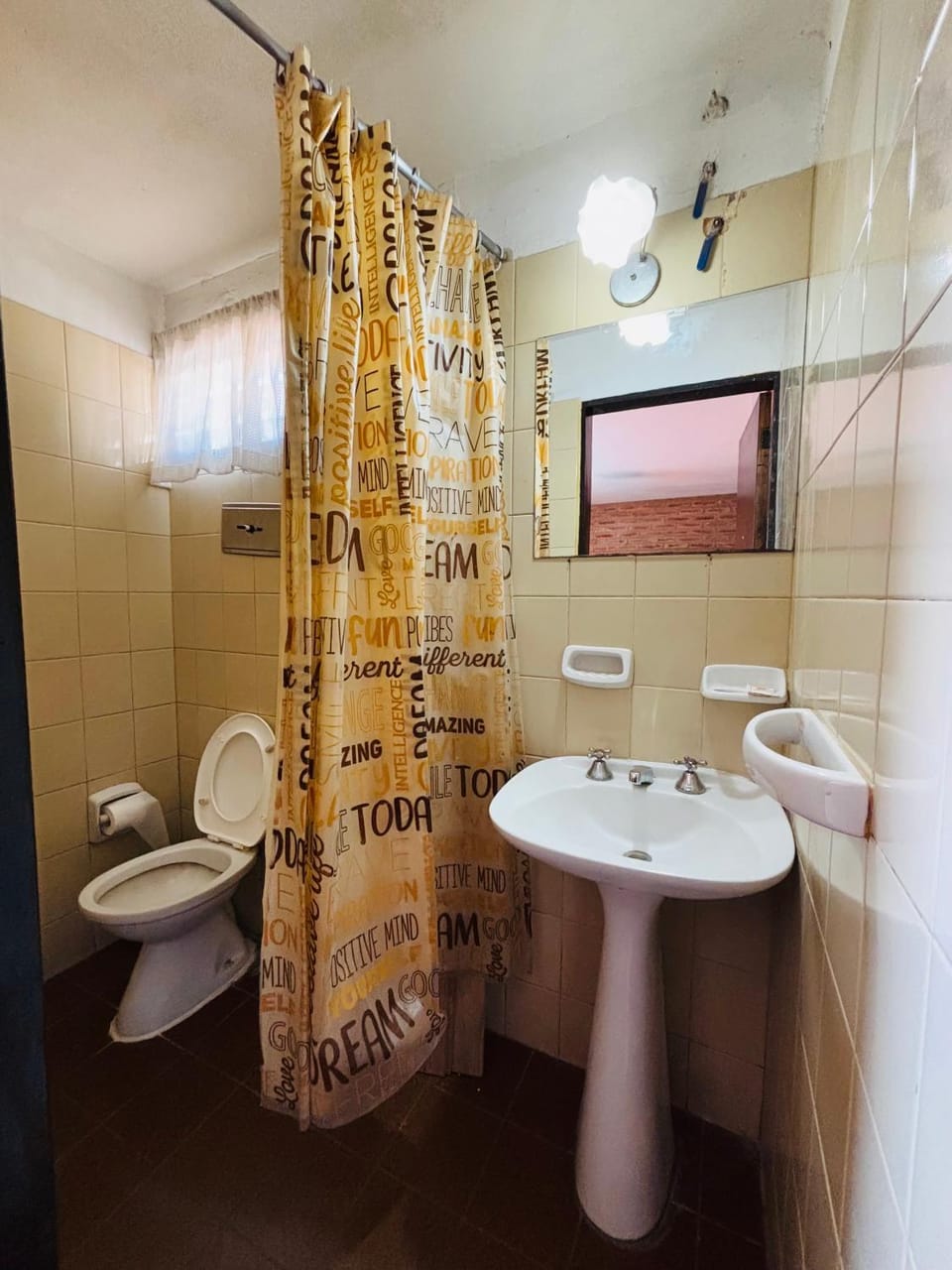 Toilet, Bathroom, bidet, towels