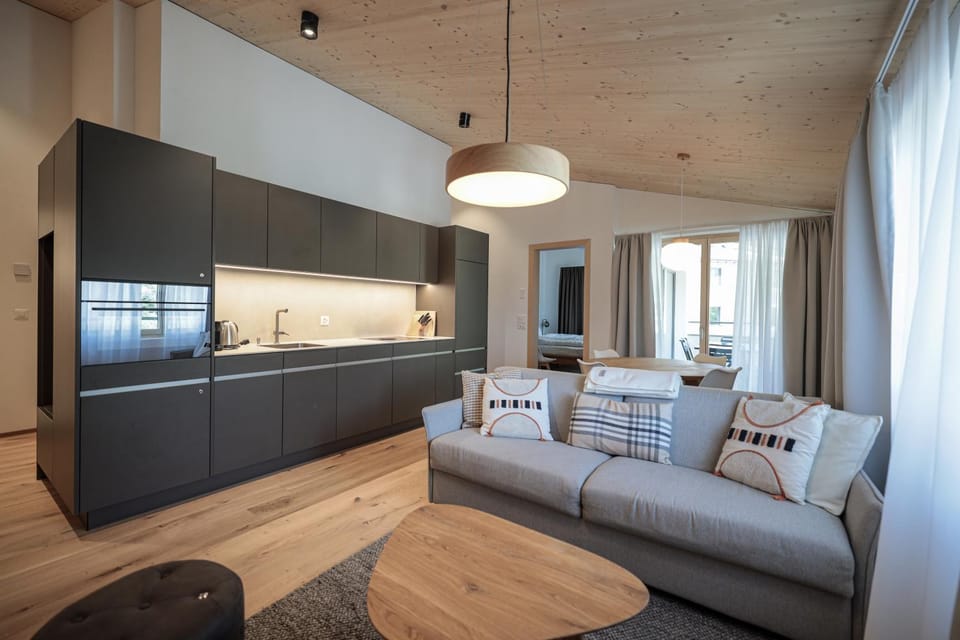 Kitchen or kitchenette, Living room