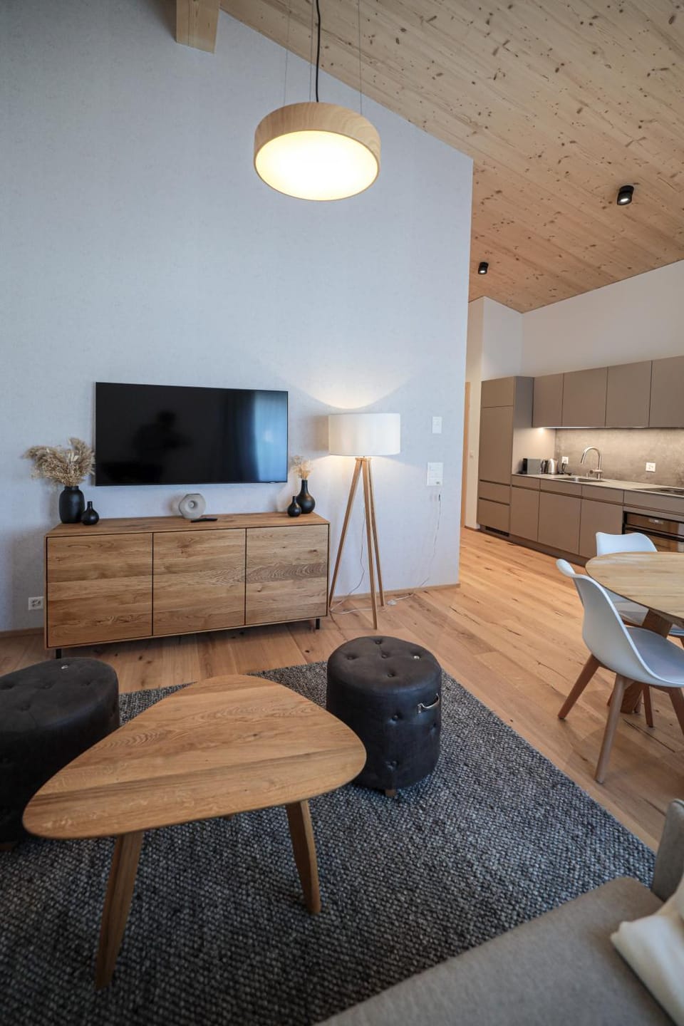 Living room, Dining area, kitchen