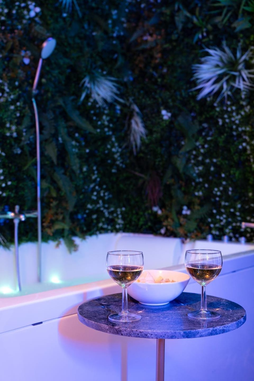Hot Tub, Hot Tub, Bathroom
