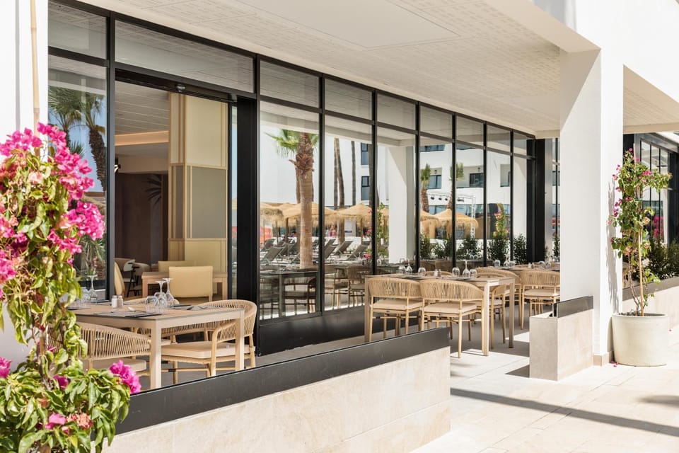 Lounge or bar