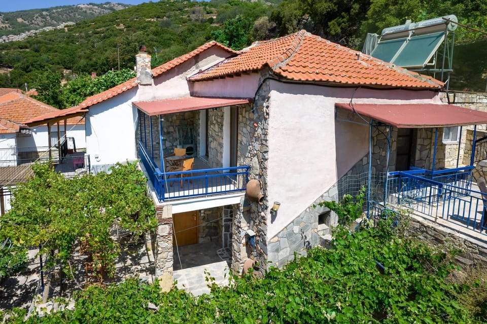 Mountain Stone Rooms House in Thasos