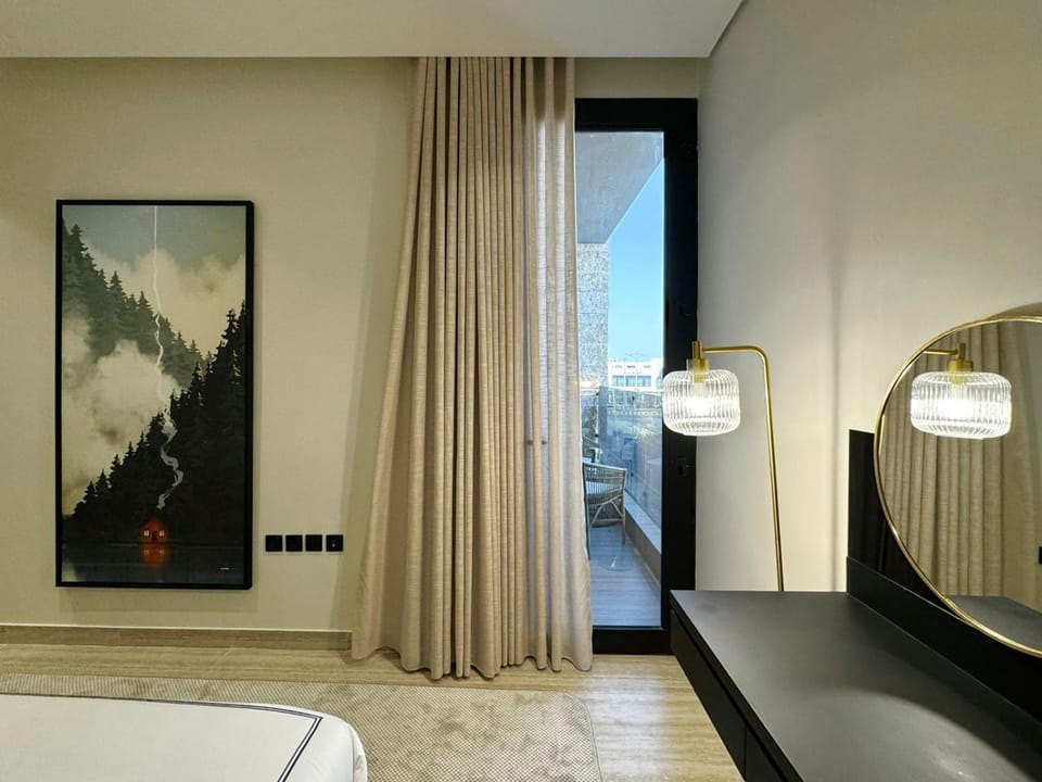 Photo of the whole room, Decorative detail, Bedroom